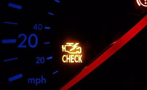 Hiện tượng đèn check engine báo sáng