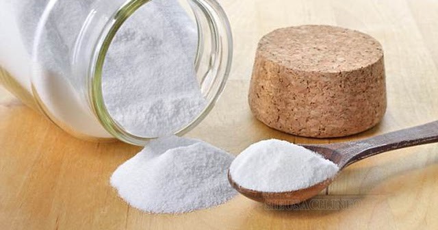 Baking soda + chanh - hỗn hợp tẩy vết ố vàng cực hiệu mạnh