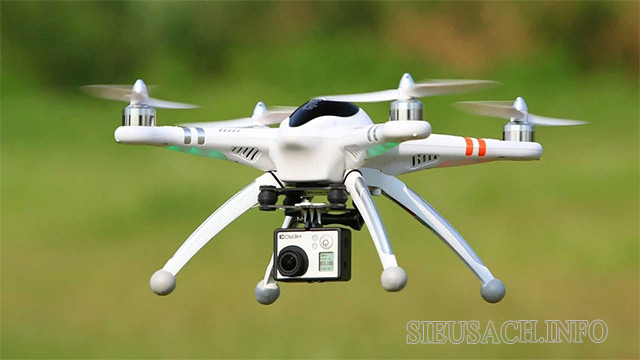 Drone là máy bay không người lái mini