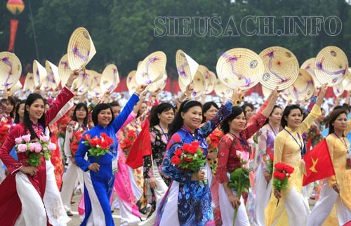 Người phụ nữ luôn đóng vai trò quan trọng trong việc bảo vệ và phát triển đất nước