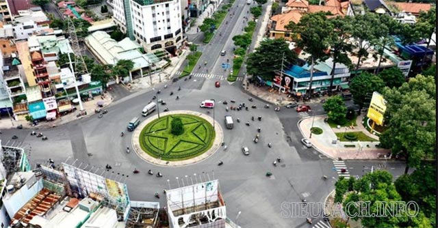 Bùng binh là nơi các phương tiện lưu thông khá khó khăn