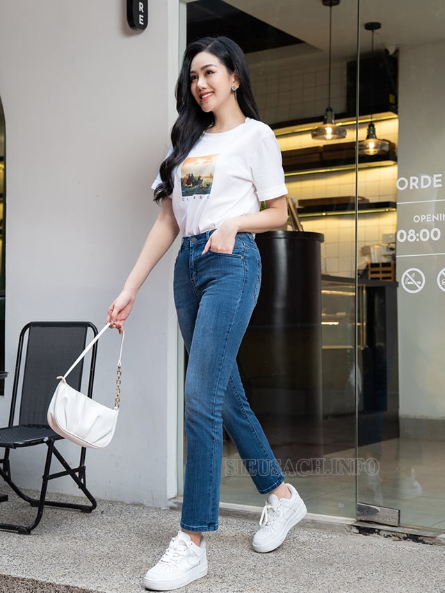 Quần jeans vô cùng năng động dễ phối đồ đi đám cưới