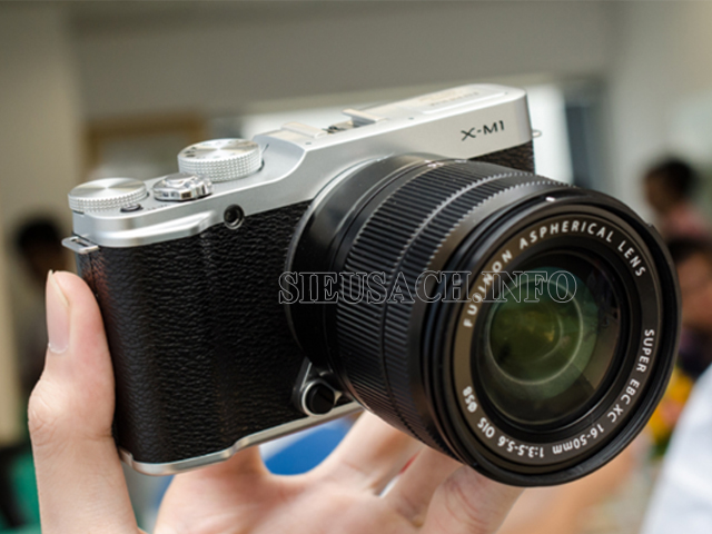 Máy ảnh ống kính rời Fujifilm