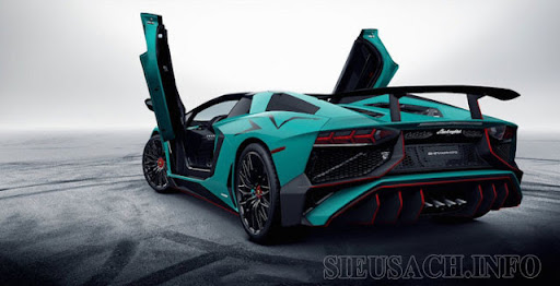  Lamborghini Aventador LP750-SV