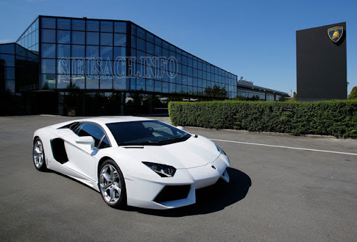 Lamborghini Aventador LP700-4