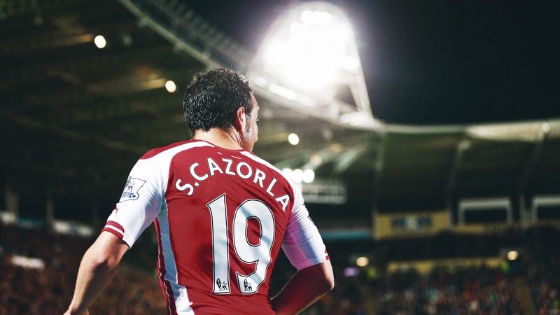 Cầu thủ Santi Cazorla chắc chắn sẽ trở thành huyền thoại, ngay cả khi không có danh hiệu lớn nào. Cầu thủ Santi Cazorla - Sự vĩ đại không cần danh hiệu